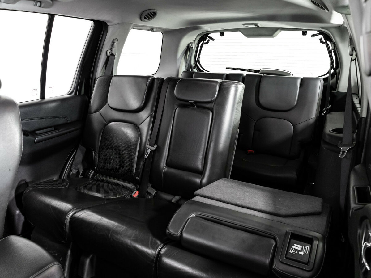 Nissan Pathfinder III Рестайлинг, 2010 Фото №17