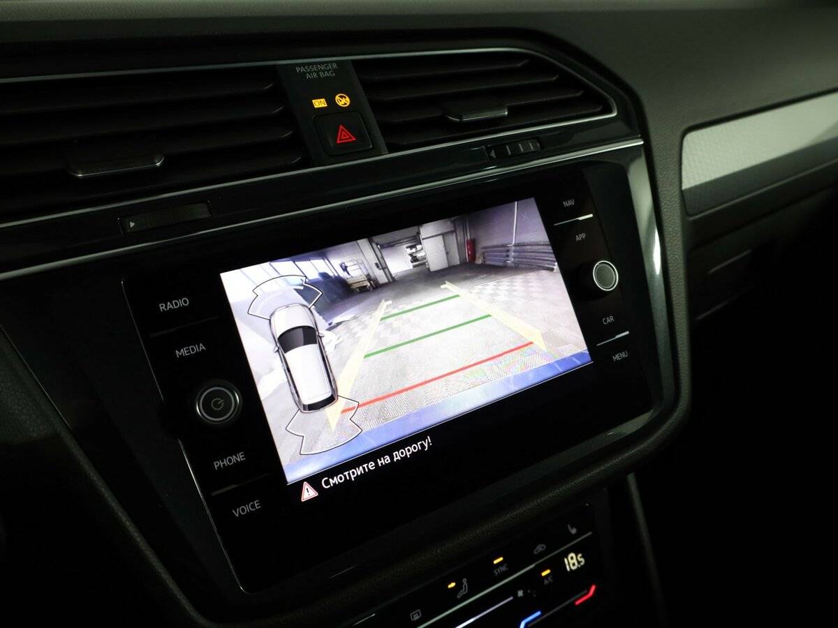 Volkswagen Tiguan II Рестайлинг, 2021 Фото №25