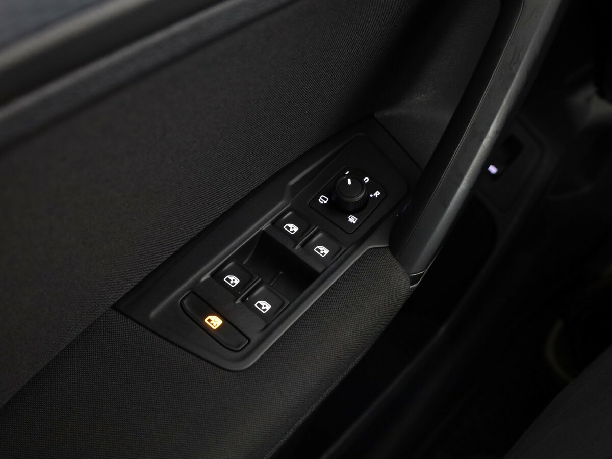 Volkswagen Tiguan II Рестайлинг, 2021 Фото №27