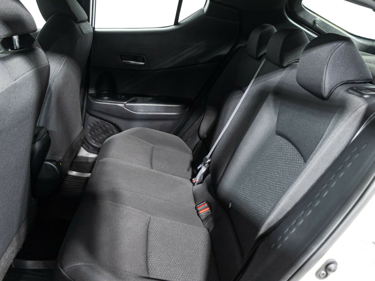 Toyota C-HR I, 2018 Фото №10