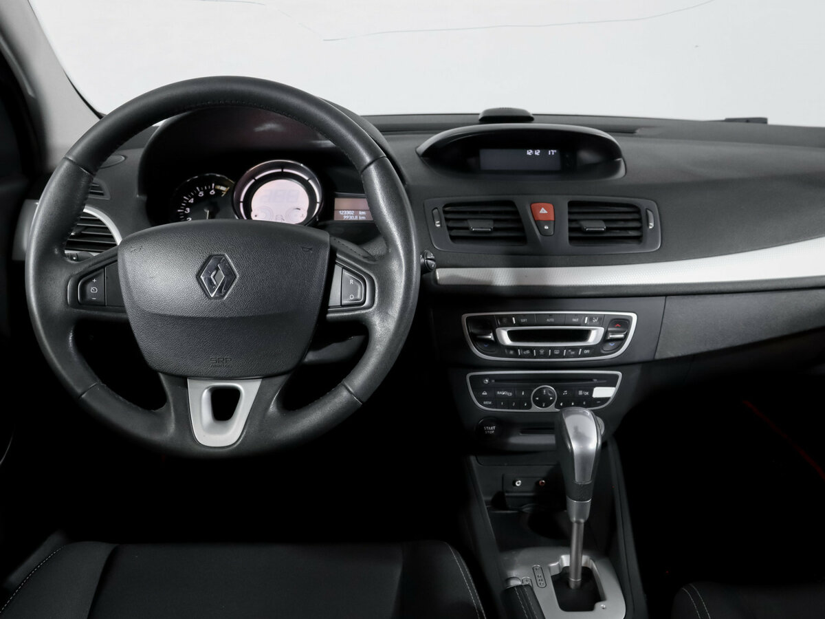 Renault Megane III, 2011 Фото №10