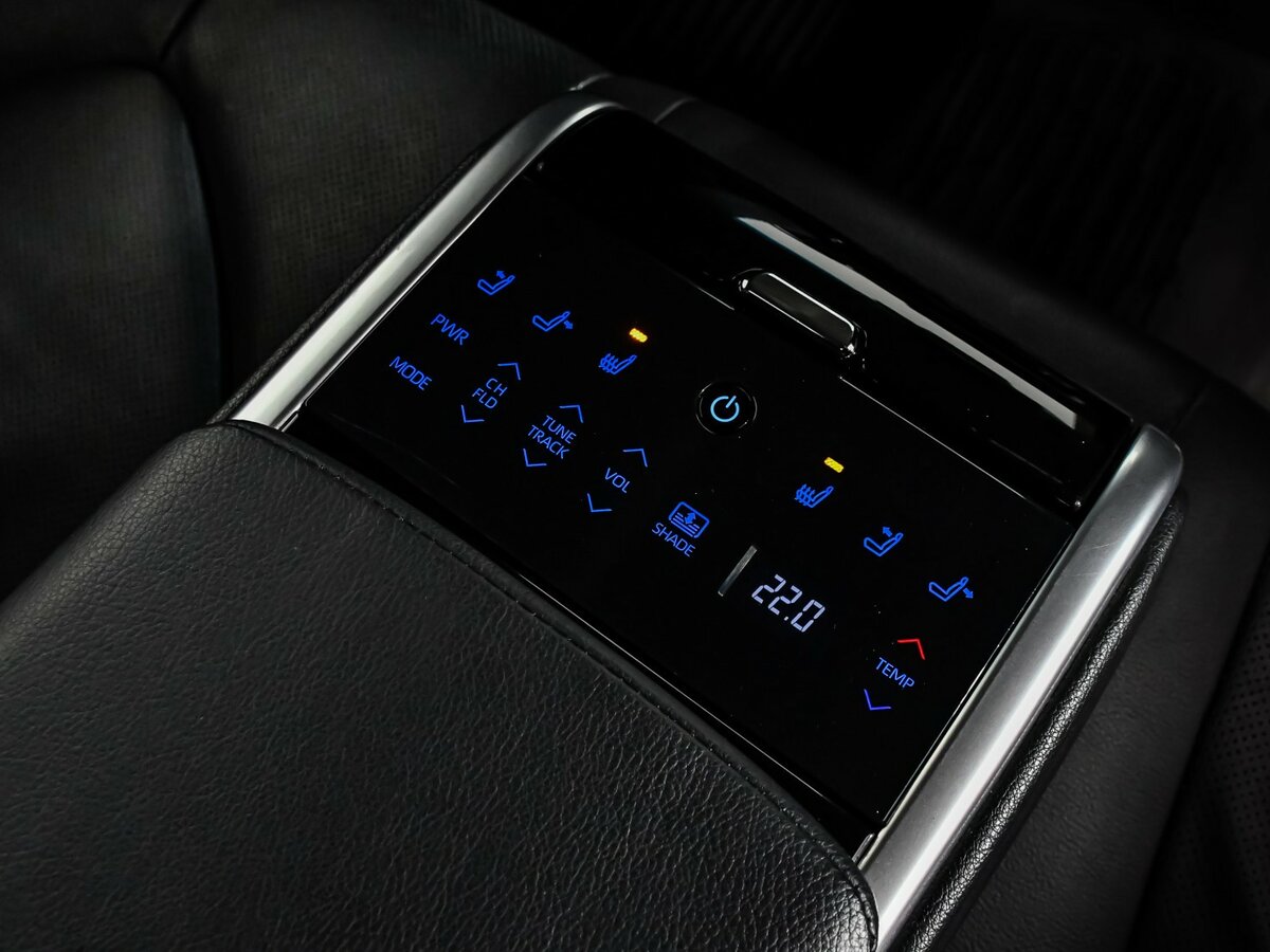 Toyota Camry VIII (XV70) Рестайлинг, 2021 Фото №21