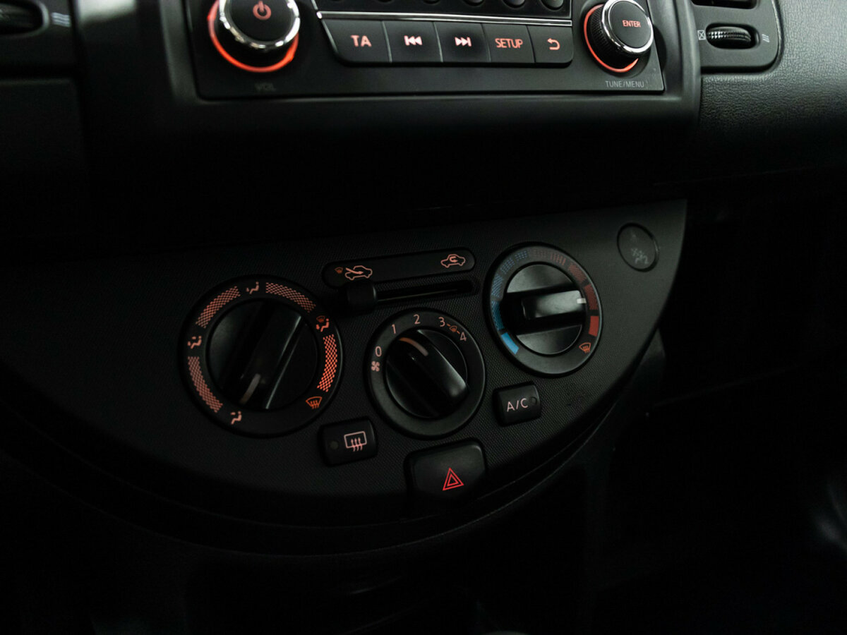 Nissan Note I Рестайлинг, 2011 Фото №14