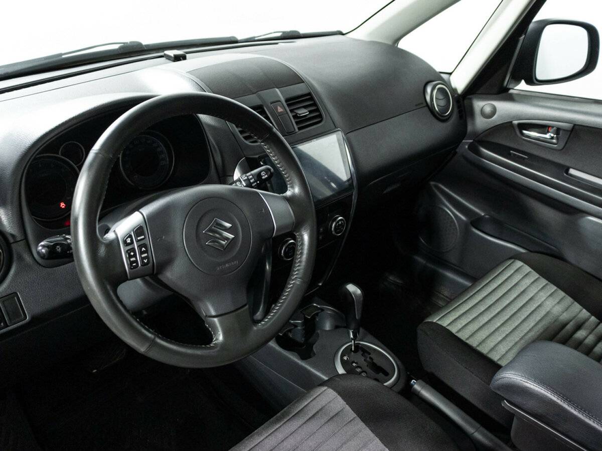 Suzuki SX4 I (Classic) Рестайлинг, 2010 Фото №11