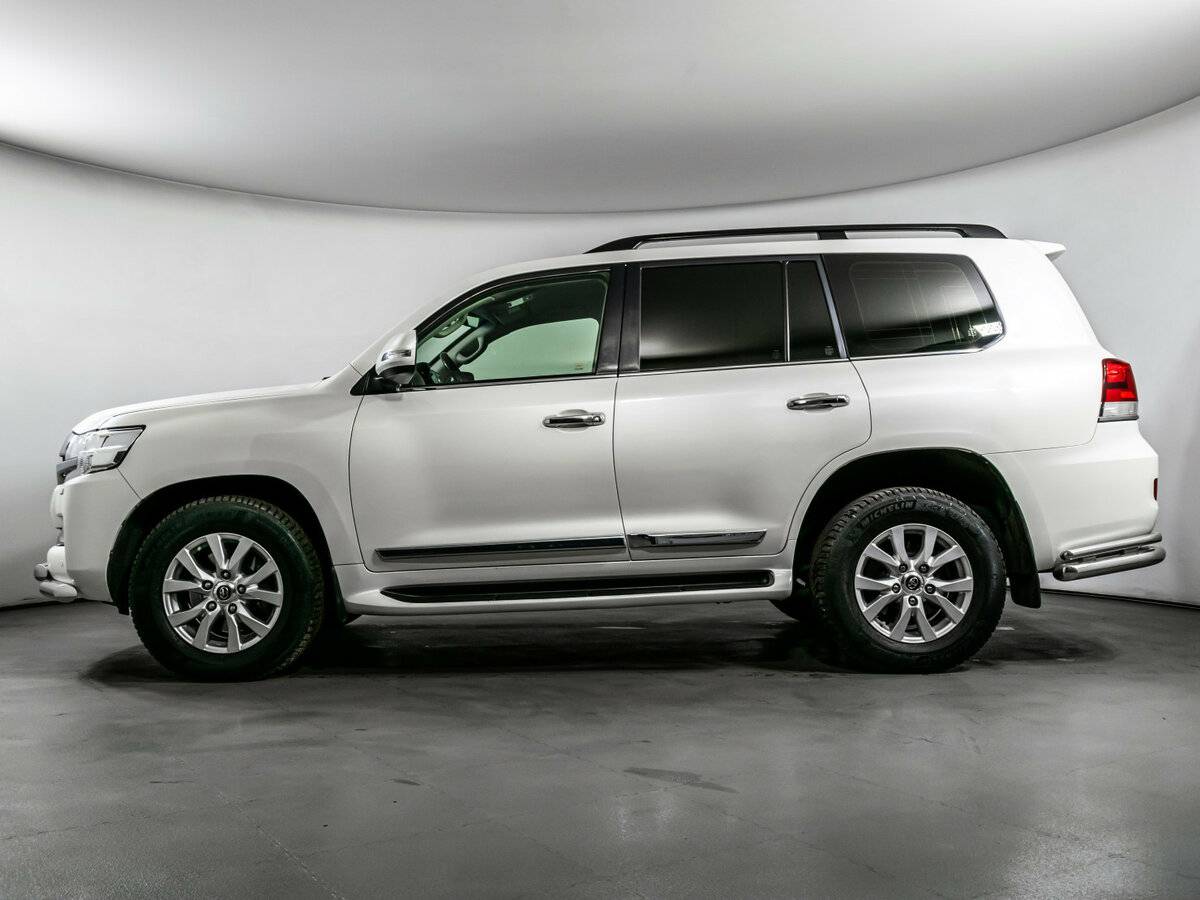Toyota Land Cruiser 200 Series Рестайлинг 2, 2019 Фото №8