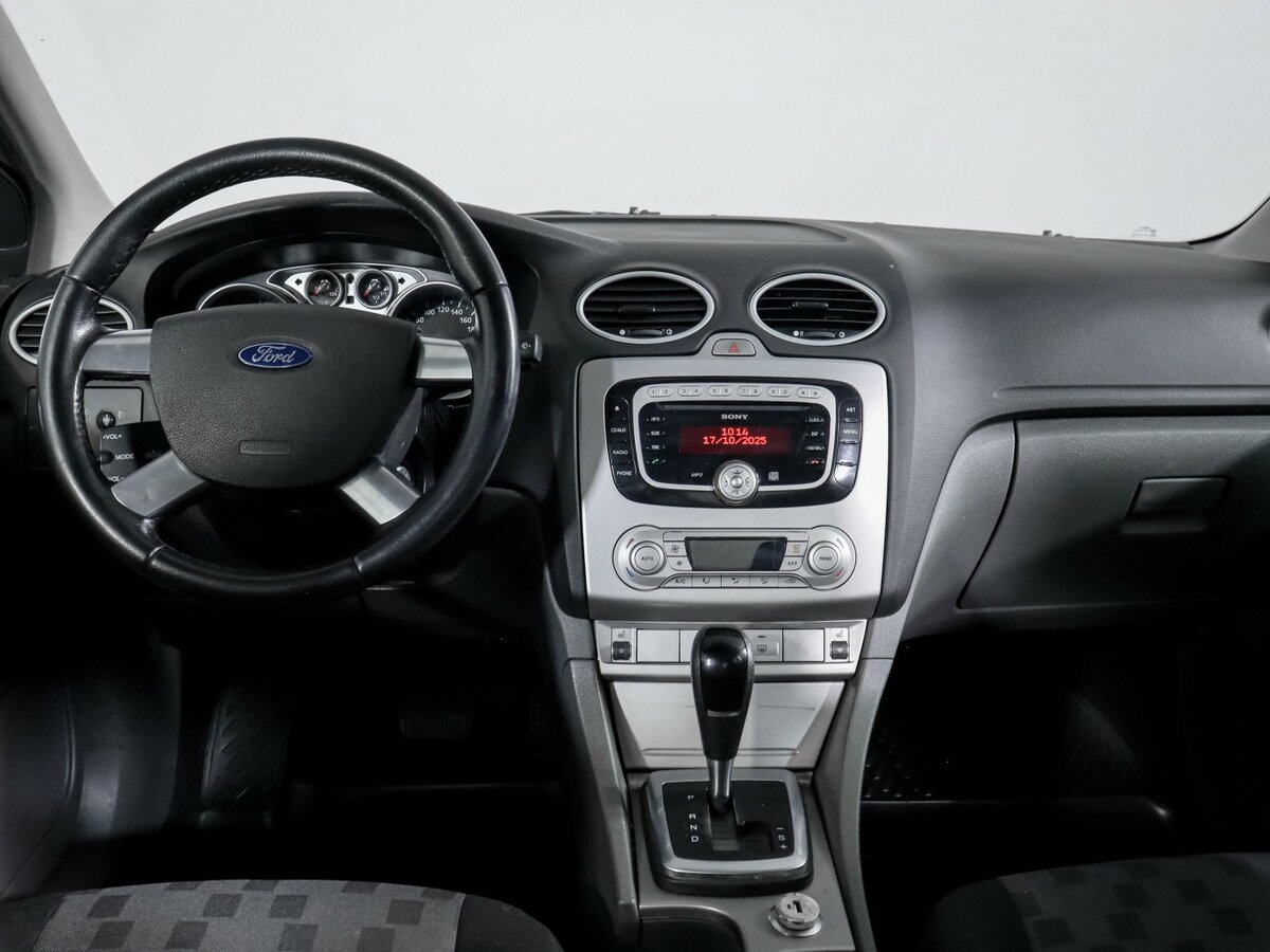 Ford Focus II Рестайлинг, 2009 Фото №10