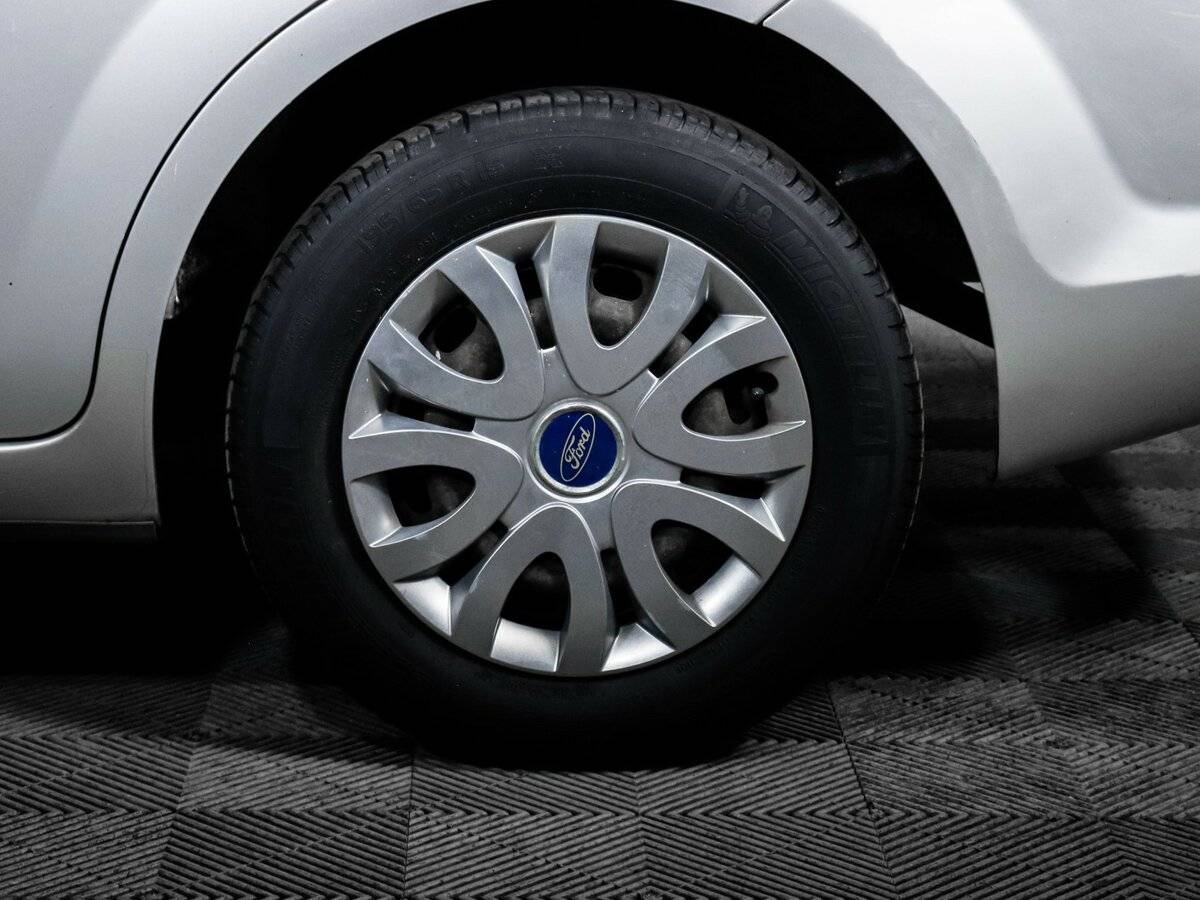 Ford Focus II Рестайлинг, 2009 Фото №13