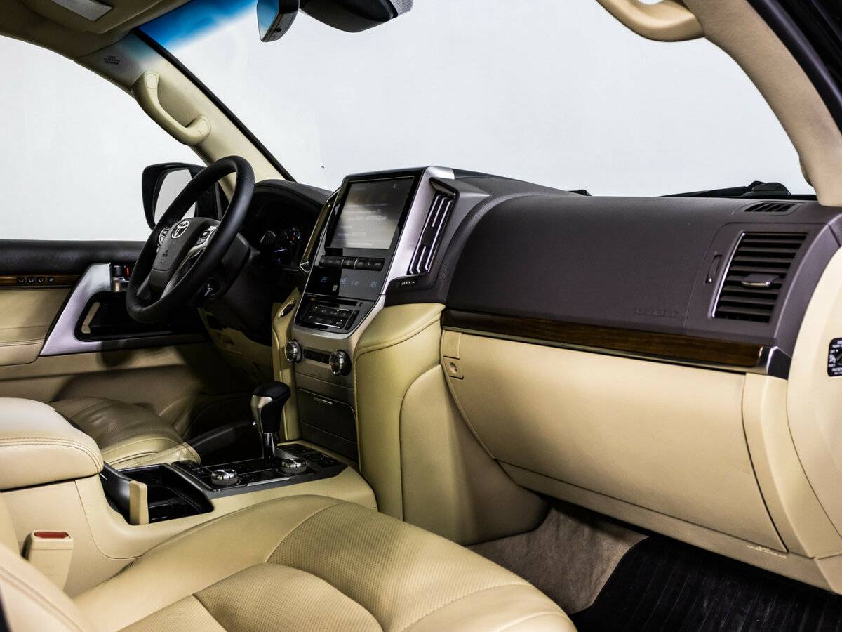 Toyota Land Cruiser 200 Series Рестайлинг 2, 2016 - 426 195 км. | Фото №7