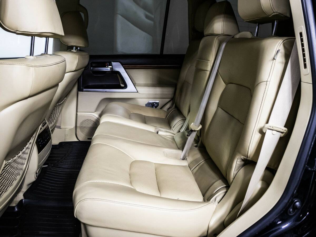 Toyota Land Cruiser 200 Series Рестайлинг 2, 2016 Фото №10