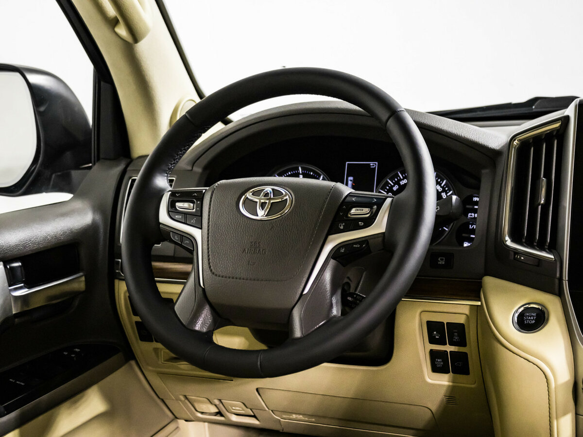 Toyota Land Cruiser 200 Series Рестайлинг 2, 2016 Фото №15