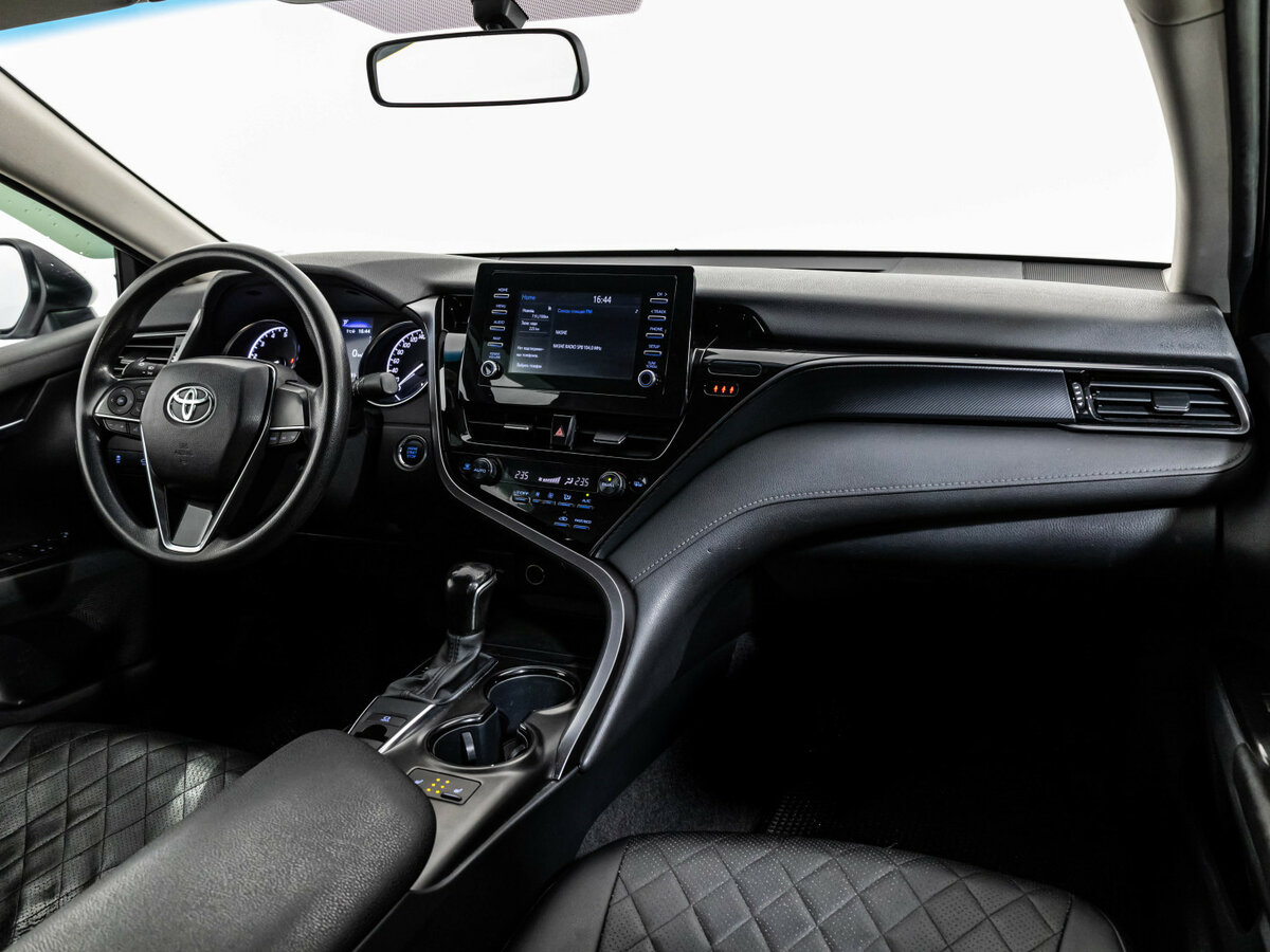 Toyota Camry VIII (XV70) Рестайлинг, 2021 - 119 139 км. | Фото №7