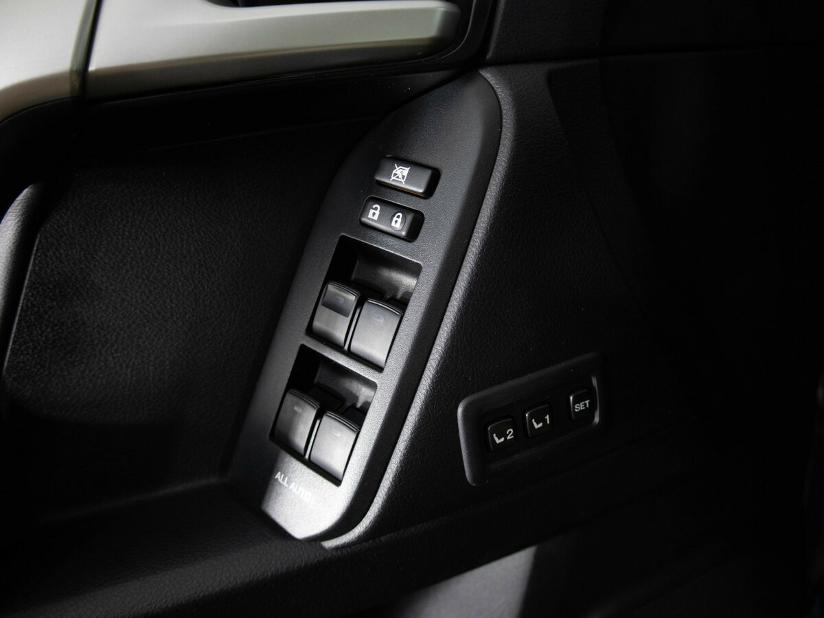 Toyota Land Cruiser Prado 150 Series Рестайлинг 2, 2018 Фото №16