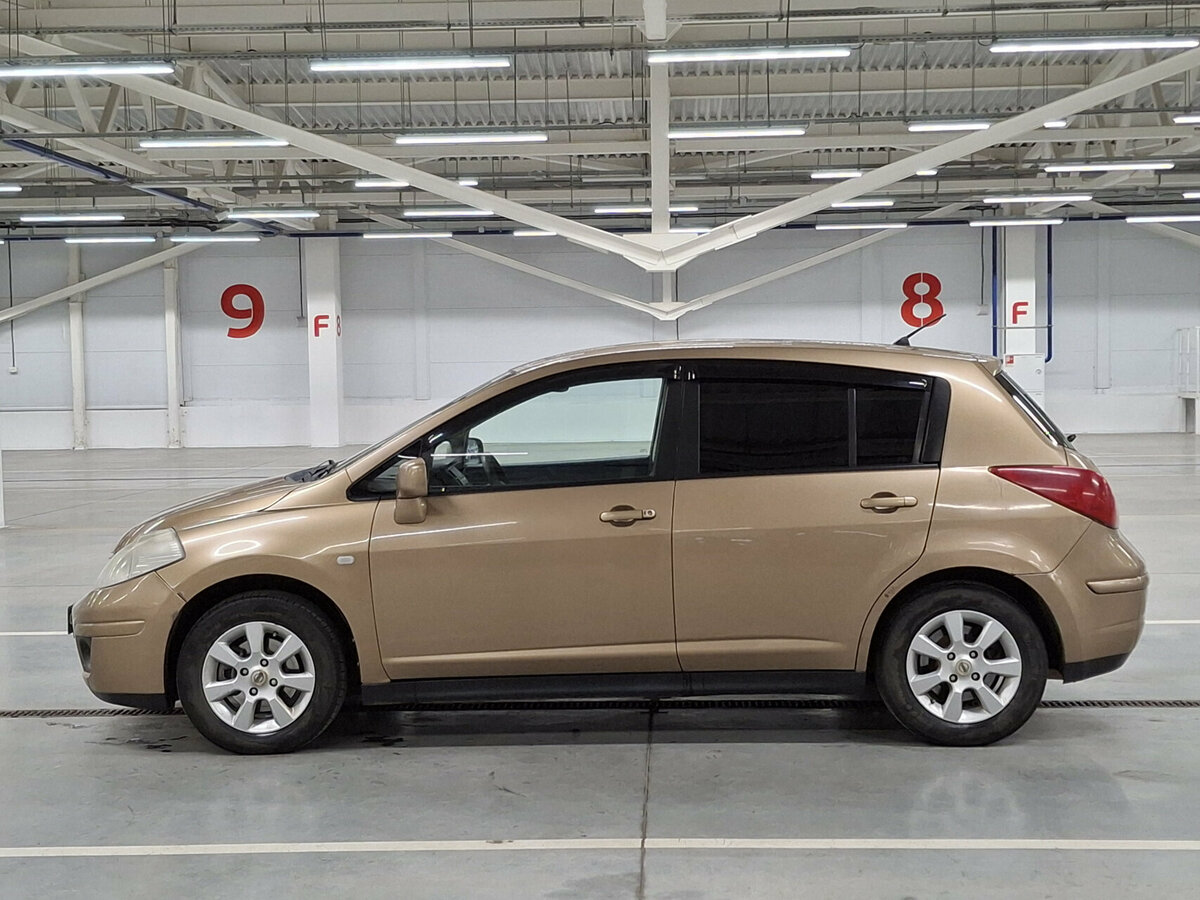 Nissan Tiida I, 2008 - 266 992 км. | Фото №8