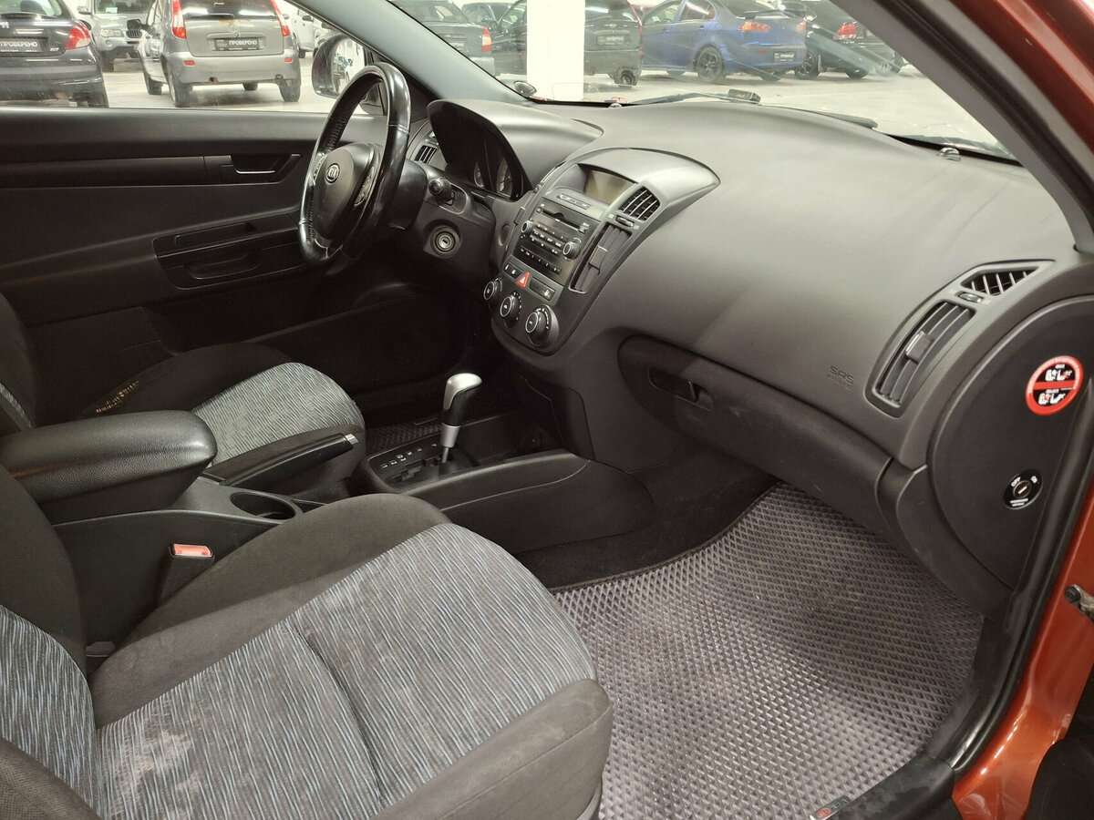 Kia Ceed I, 2008 Фото №11