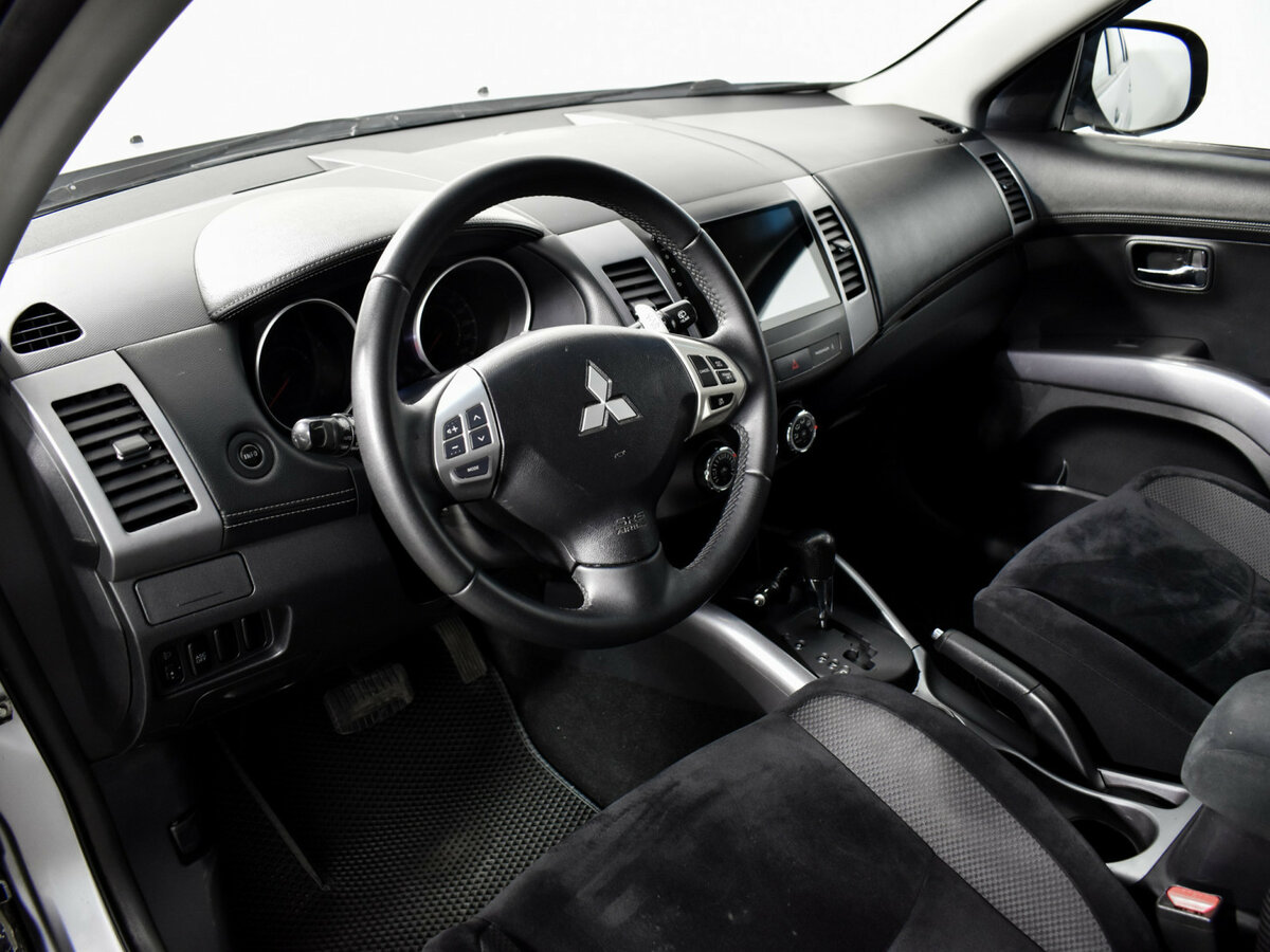 Mitsubishi Outlander II Рестайлинг, 2010 - 192 958 км. | Фото №7