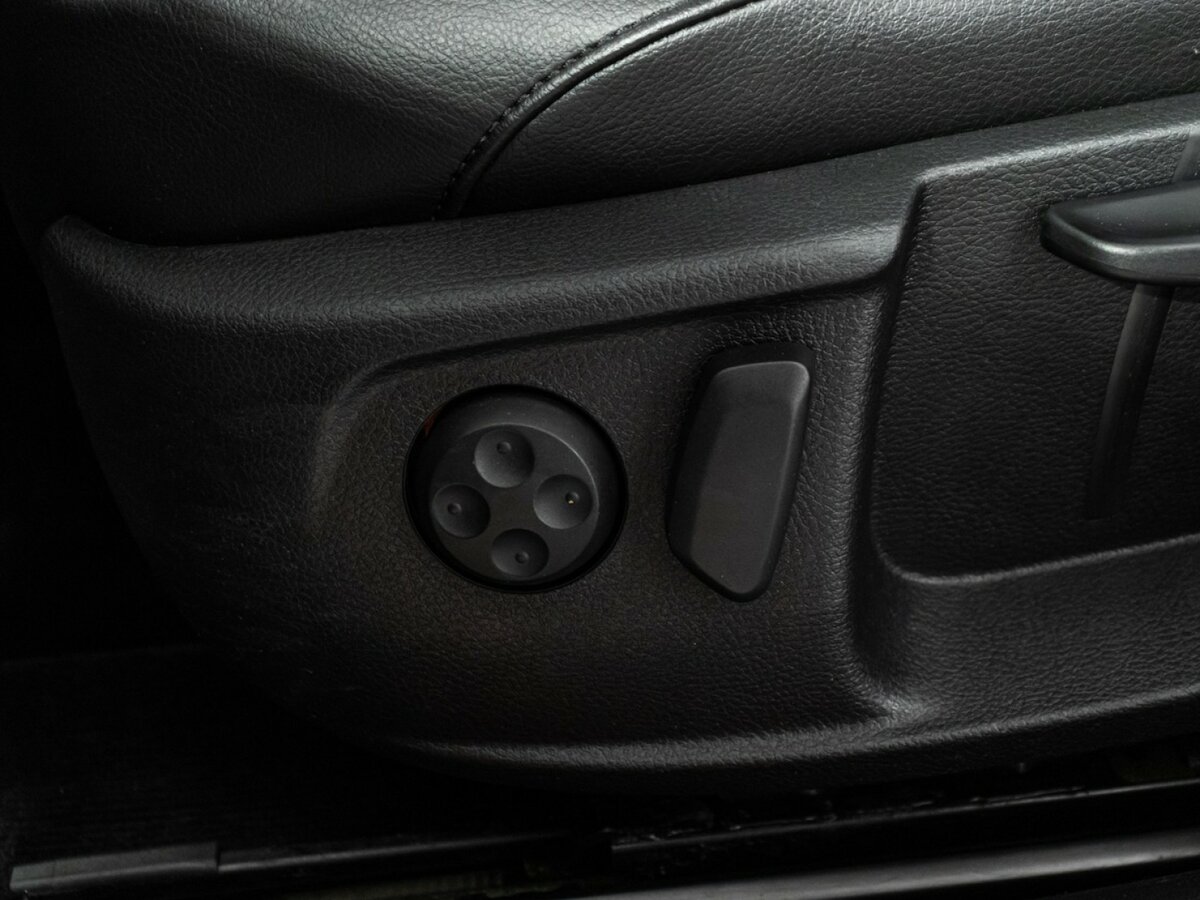 Volkswagen Passat B7, 2011 Фото №18