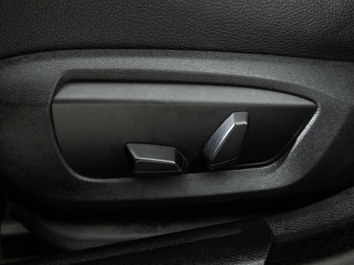 BMW 5 серии 520i VI (F10/F11/F07) Рестайлинг, 2014 Фото №15