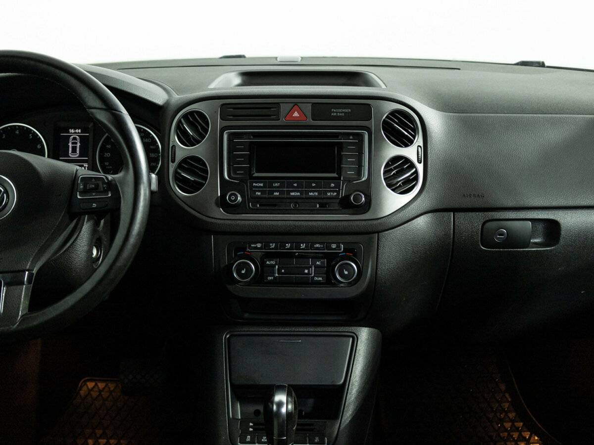 Volkswagen Tiguan I, 2011 Фото №14