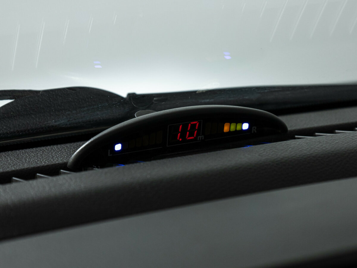 Nissan Tiida I Рестайлинг, 2010 Фото №16