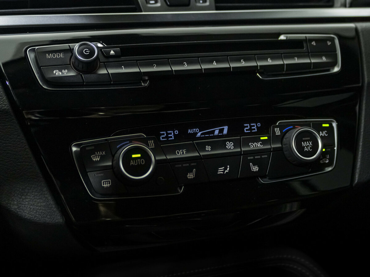 BMW X1 20i xDrive II (F48), 2016 Фото №14