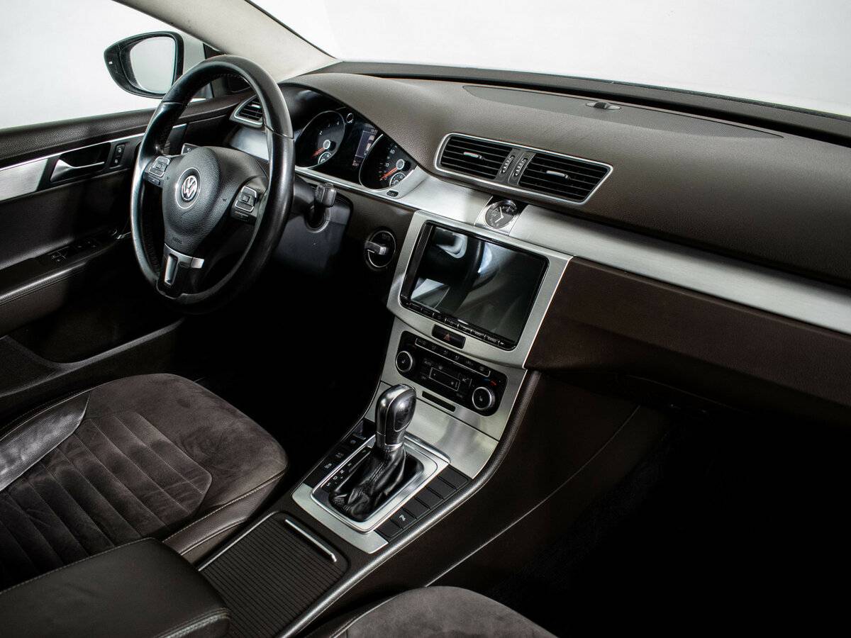 Volkswagen Passat B7, 2011 Фото №10