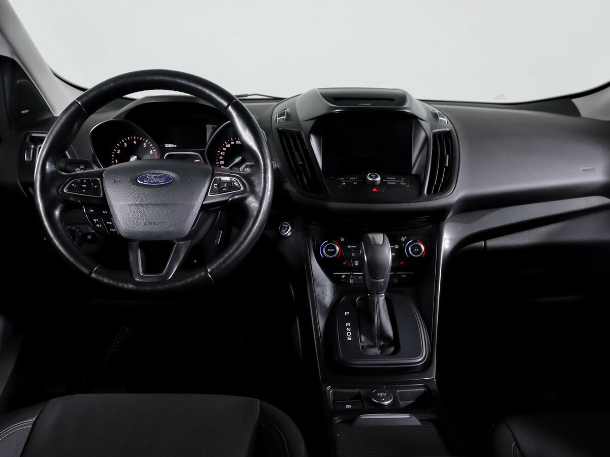 Ford Kuga II Рестайлинг, 2017 Фото №12