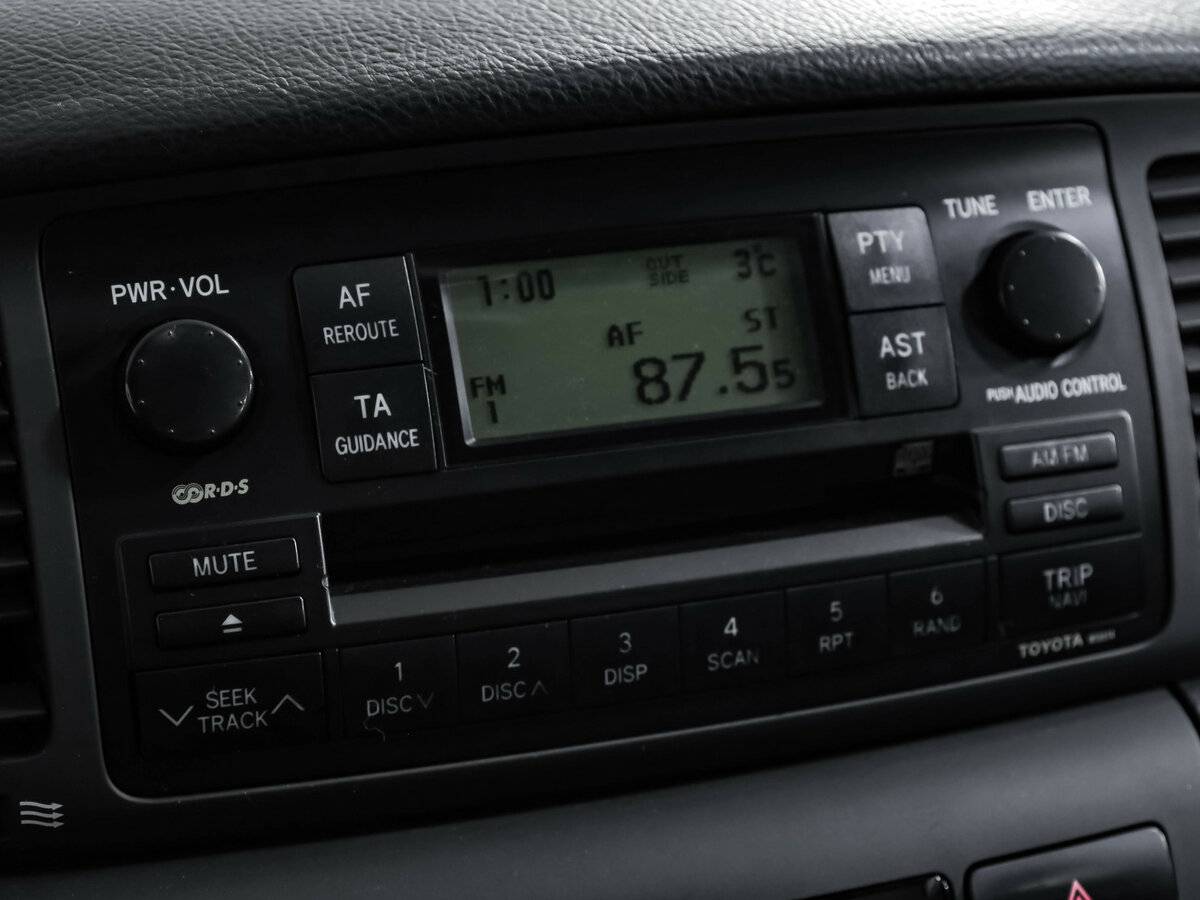 Toyota Corolla IX (E120, E130) Рестайлинг, 2006 Фото №12