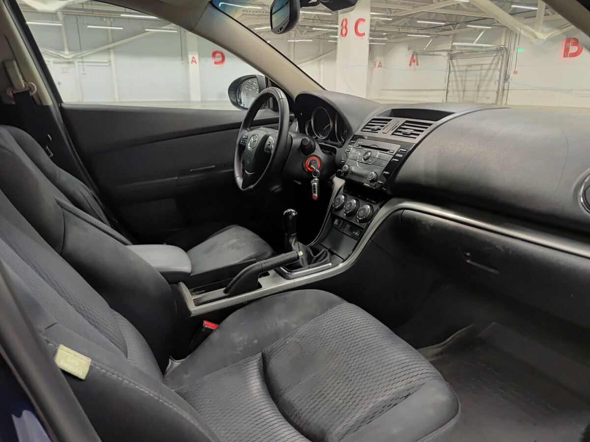 Mazda 6 II (GH) Рестайлинг, 2010 Фото №11