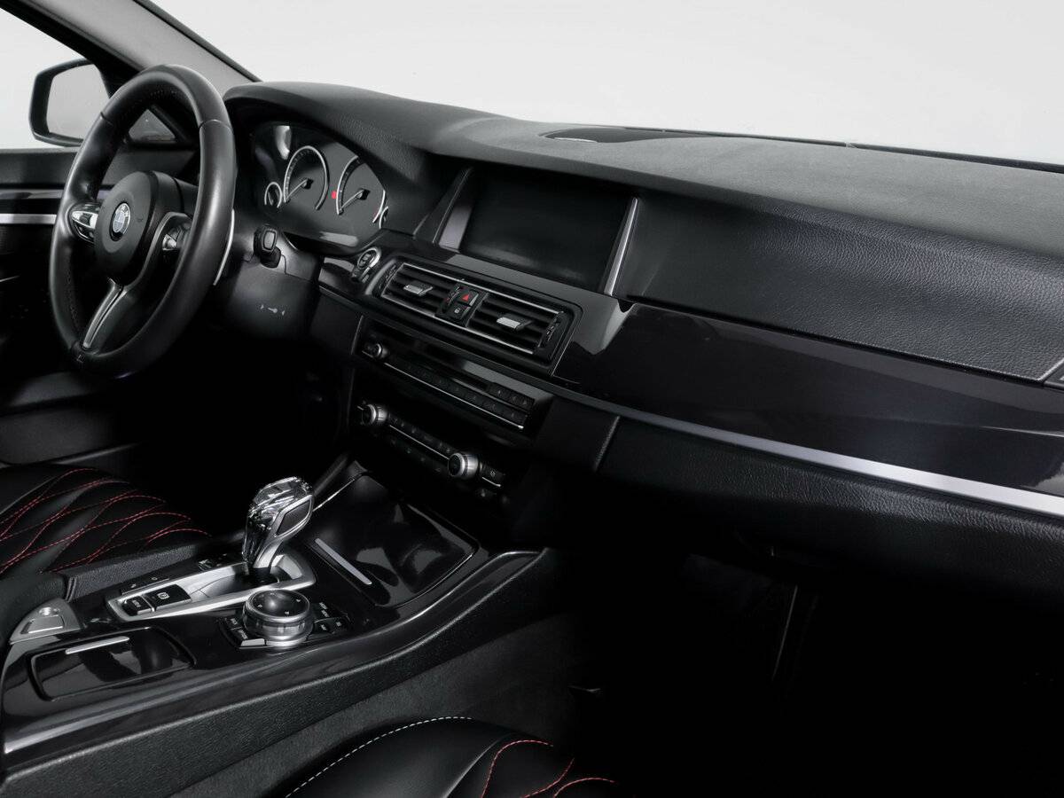 BMW 5 серии 528i VI (F10/F11/F07) Рестайлинг, 2014 Фото №9