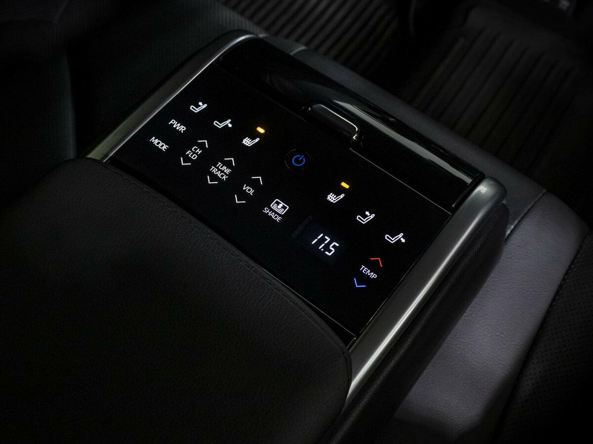 Toyota Camry VIII (XV70) Рестайлинг, 2021 Фото №16