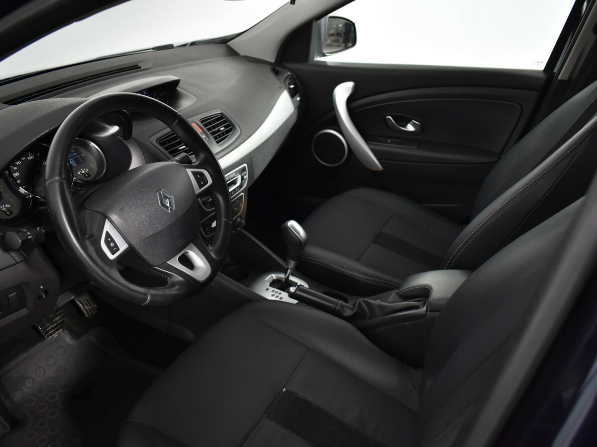 Renault Megane III, 2010 Фото №9