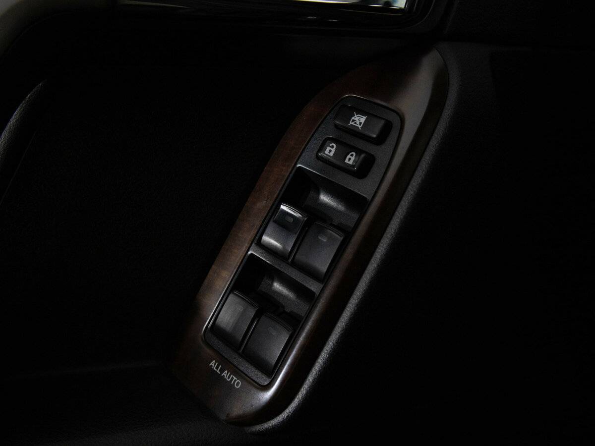 Toyota Land Cruiser Prado 150 Series Рестайлинг 1, 2016 Фото №17