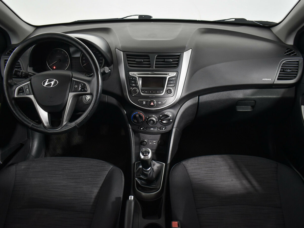 Hyundai Solaris I Рестайлинг, 2016 Фото №13