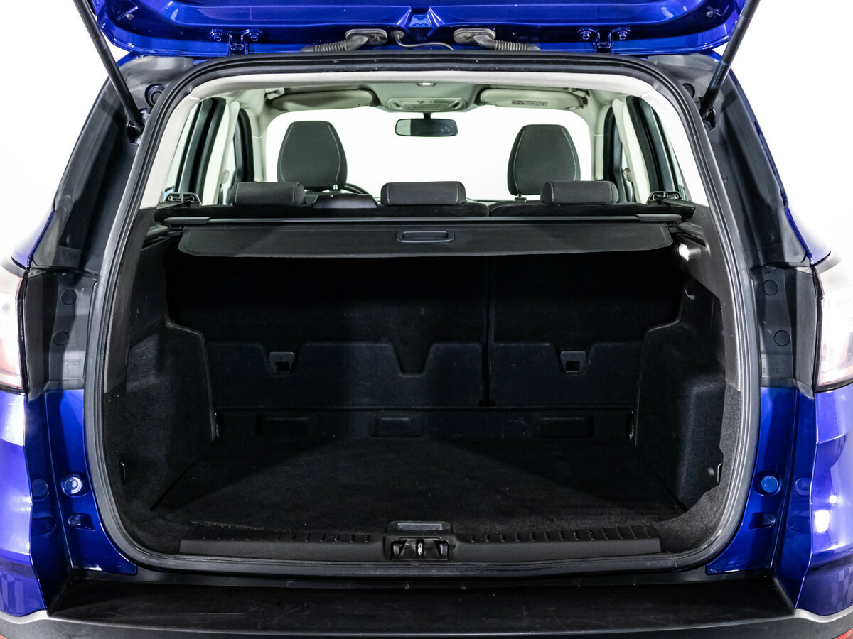 Ford Kuga II Рестайлинг, 2017 Фото №18