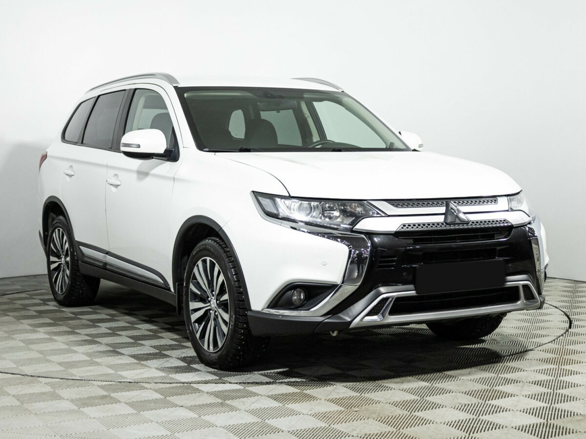 Mitsubishi Outlander III Рестайлинг 3, 2018 - 63 107 км. | Фото №3
