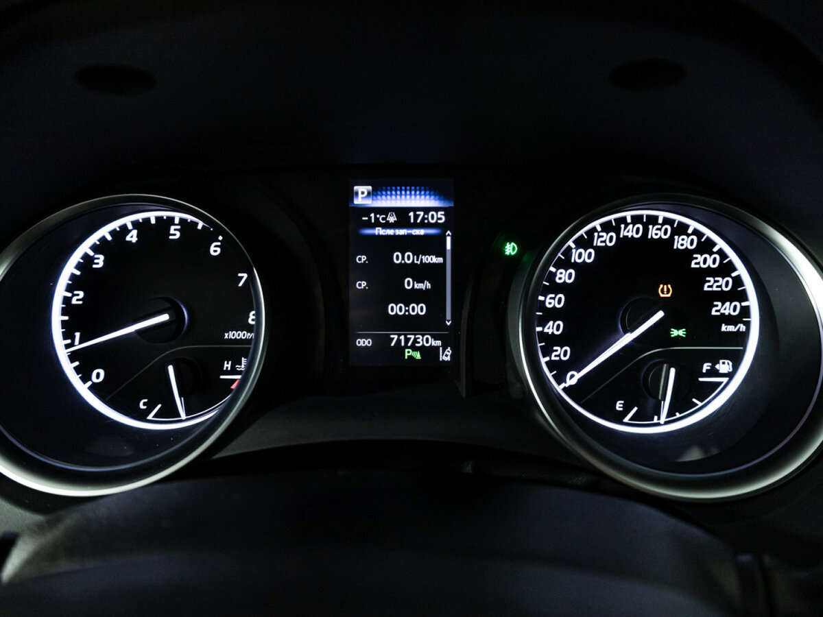 Toyota Camry VIII (XV70), 2020 Фото №10