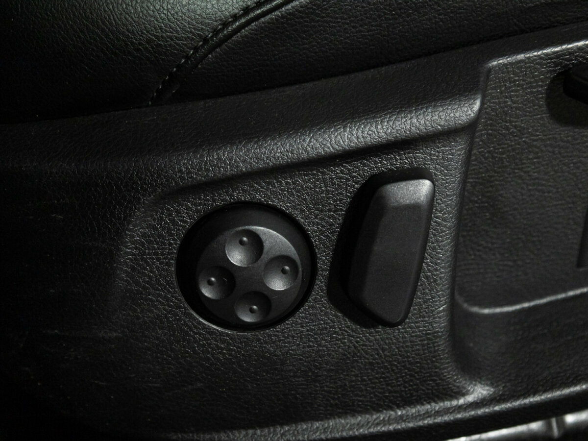 Volkswagen Passat B7, 2011 Фото №16