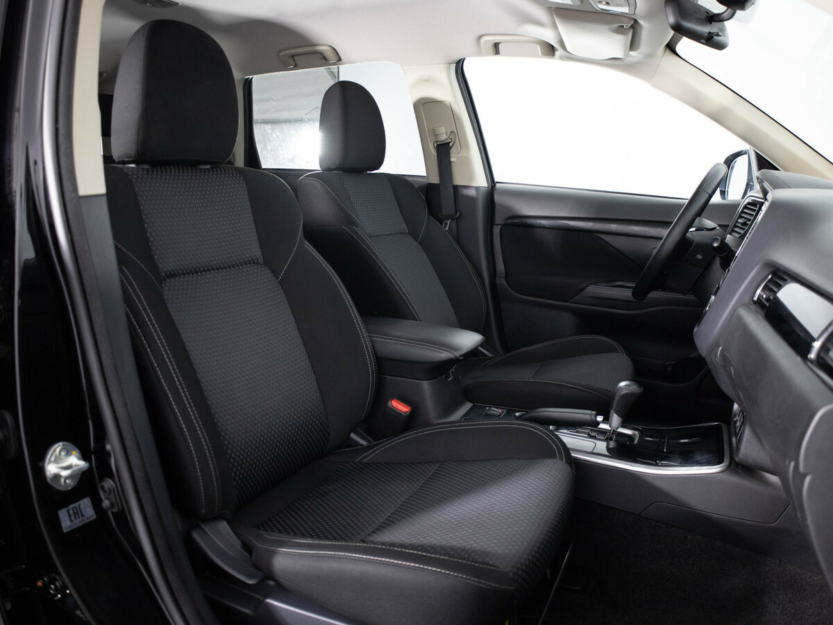 Mitsubishi Outlander III Рестайлинг 3, 2019 Фото №16