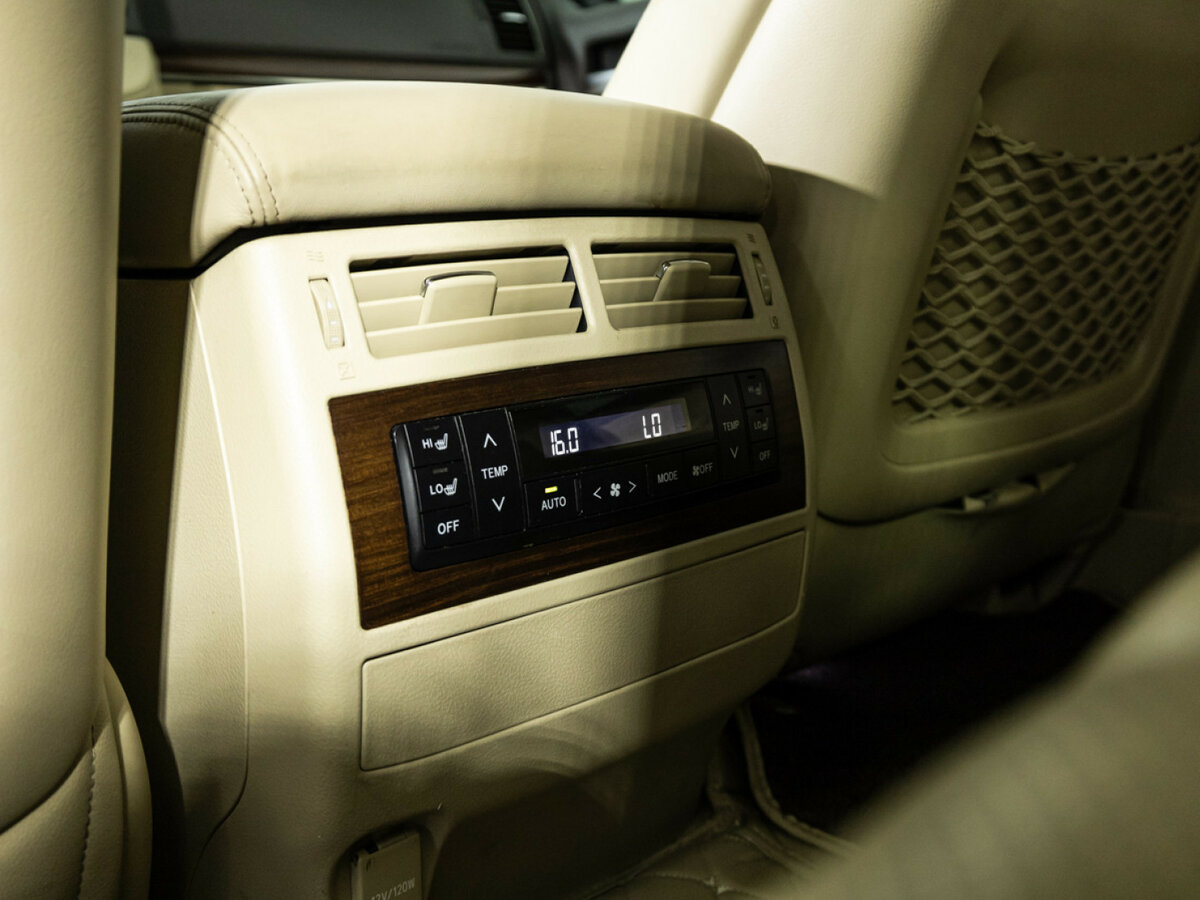 Toyota Land Cruiser Arctic Trucks AT33 200 Series Рестайлинг 2, 2015 Фото №21