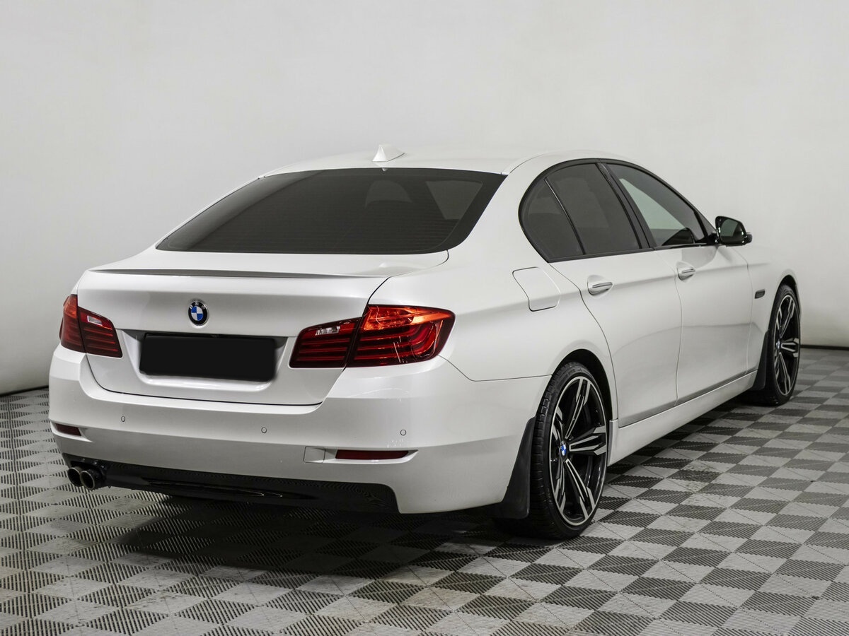 BMW 5 серии 528i xDrive VI (F10/F11/F07) Рестайлинг, 2016 Фото №4