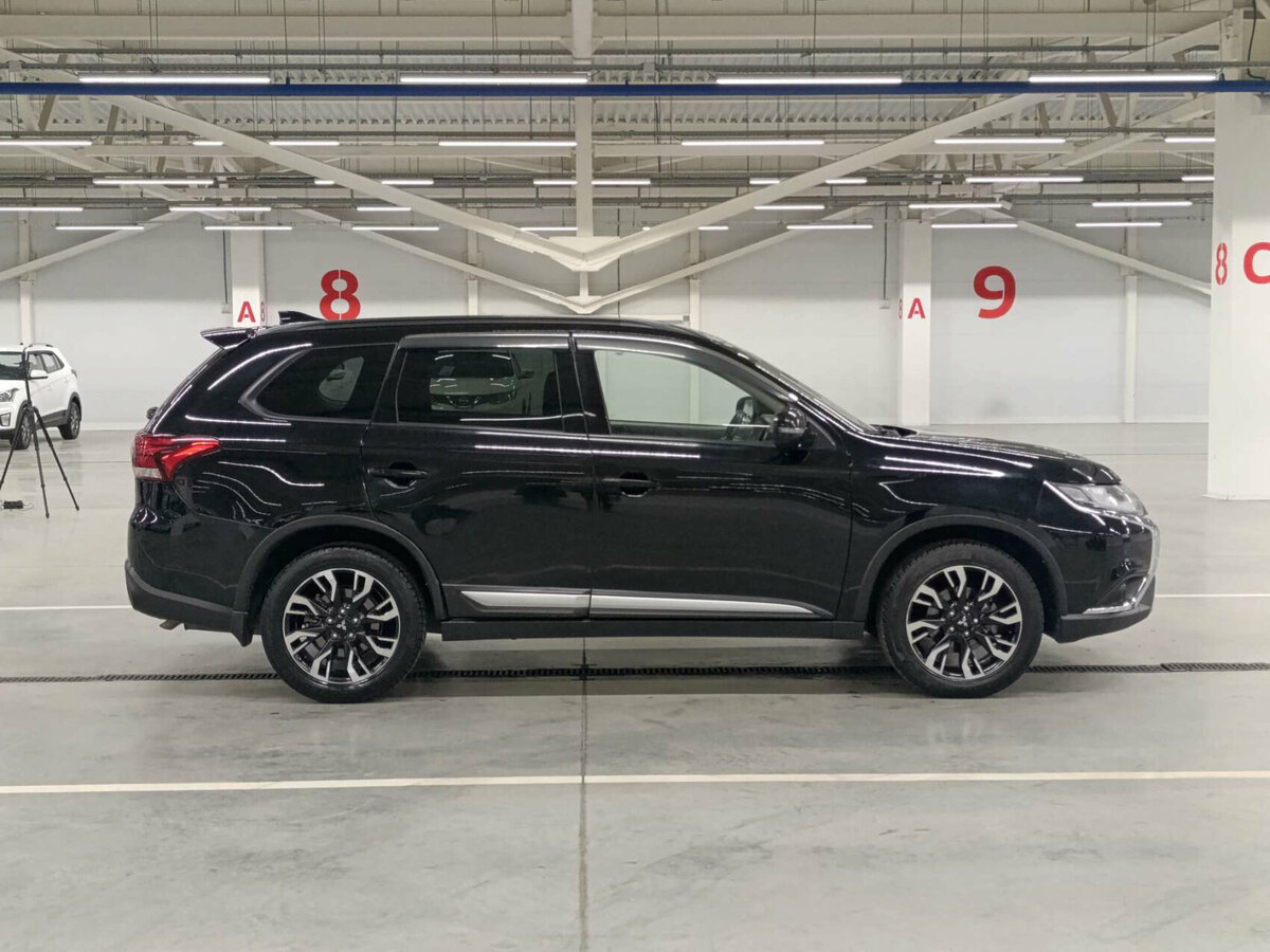 Mitsubishi Outlander III Рестайлинг 3, 2021 - 86 552 км. | Фото №4