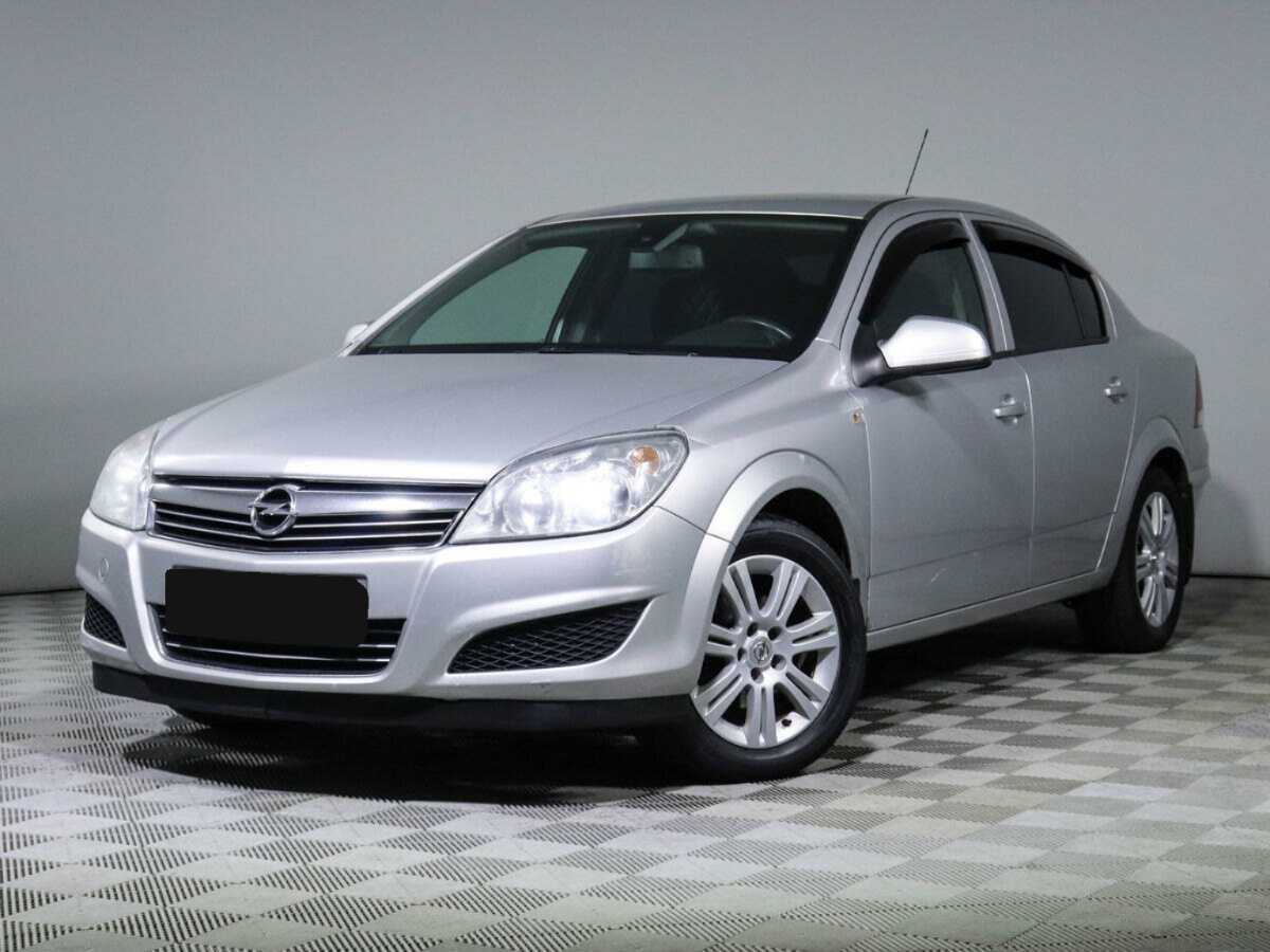 Opel Astra, 2011 - 134 359 км. | Фото №1