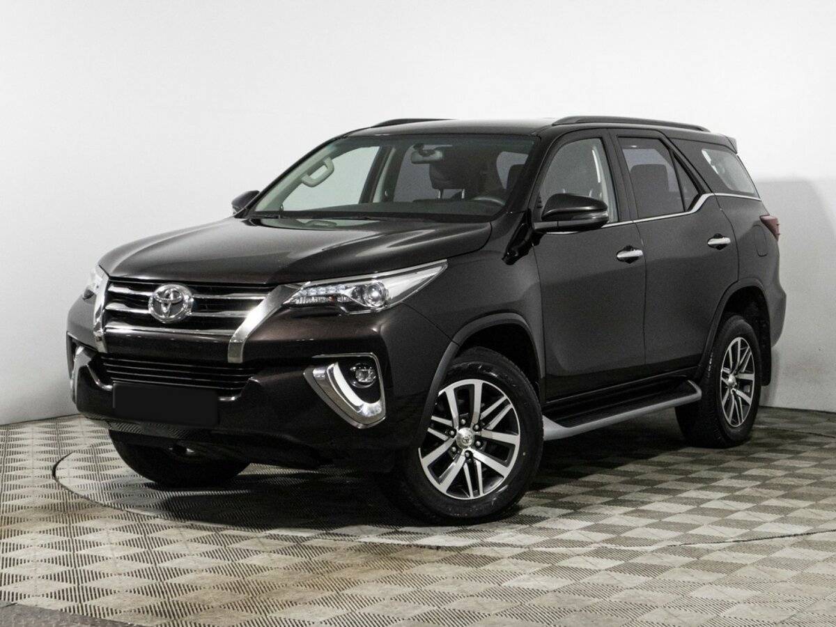 Toyota Fortuner, 2017 - 72 296 км. | Фото №1